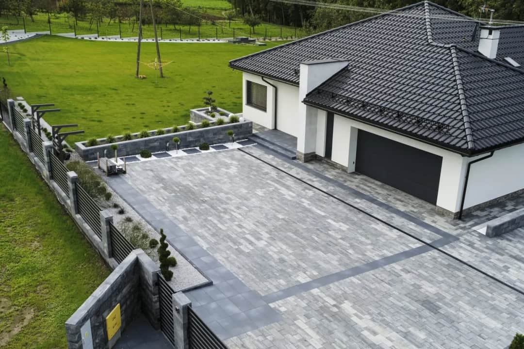 Jaki krawężnik na podjazd: wybierz najlepszy dla swojego domu