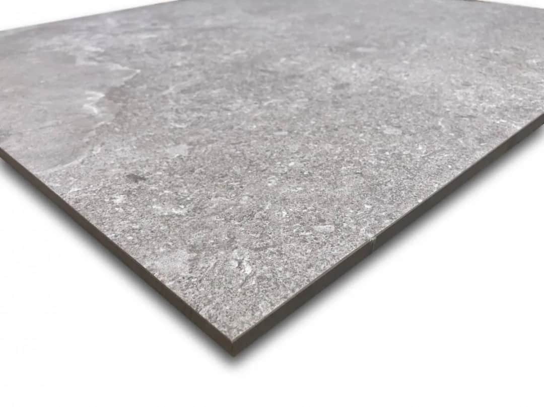 Gres jak kamień – wyjątkowe płytki, które zmienią twoje wnętrza