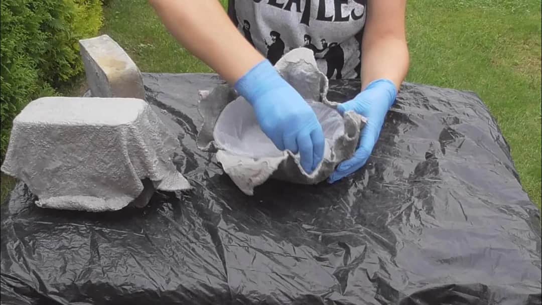 Jak zrobić donice z betonu i szmaty - twórz niepowtarzalne dekoracje