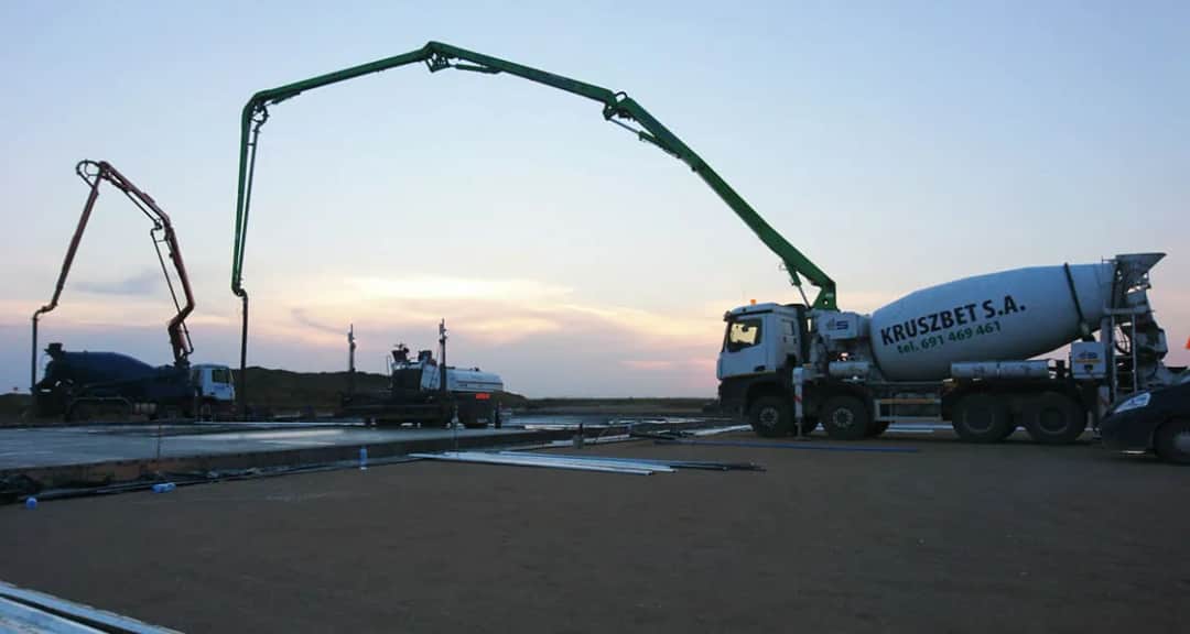 Ile kosztuje gruszka betonu? Poznaj ceny i kluczowe czynniki wpływające na wybór