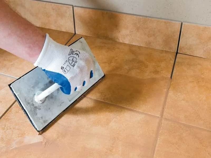 Jak fugować gres, aby uzyskać doskonały efekt i trwałość powierzchni