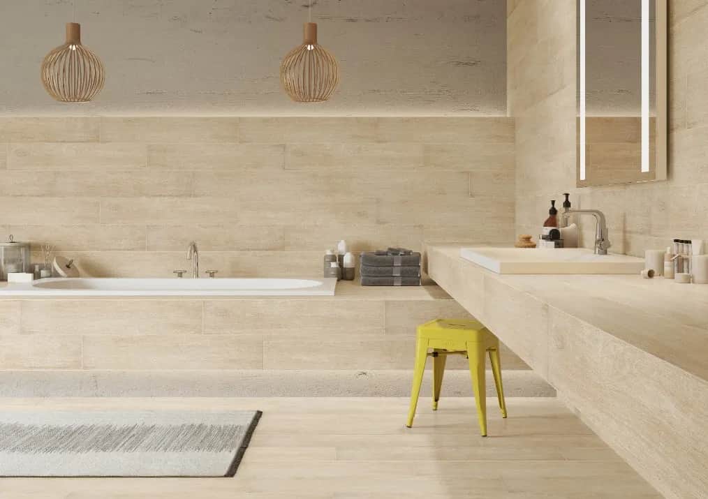 Gres podłogowy na ścianie – czy to dobry wybór dla Twojego wnętrza?