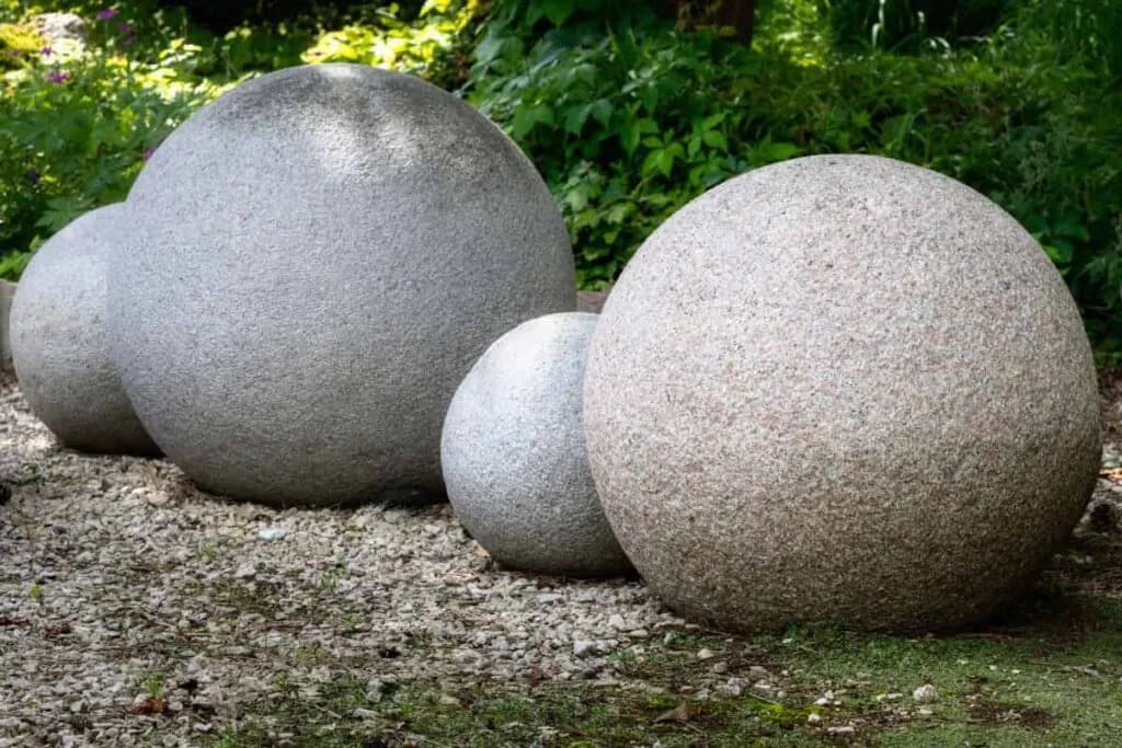 Jak zrobić dużą kulę do ogrodu, która zachwyci każdego gościa