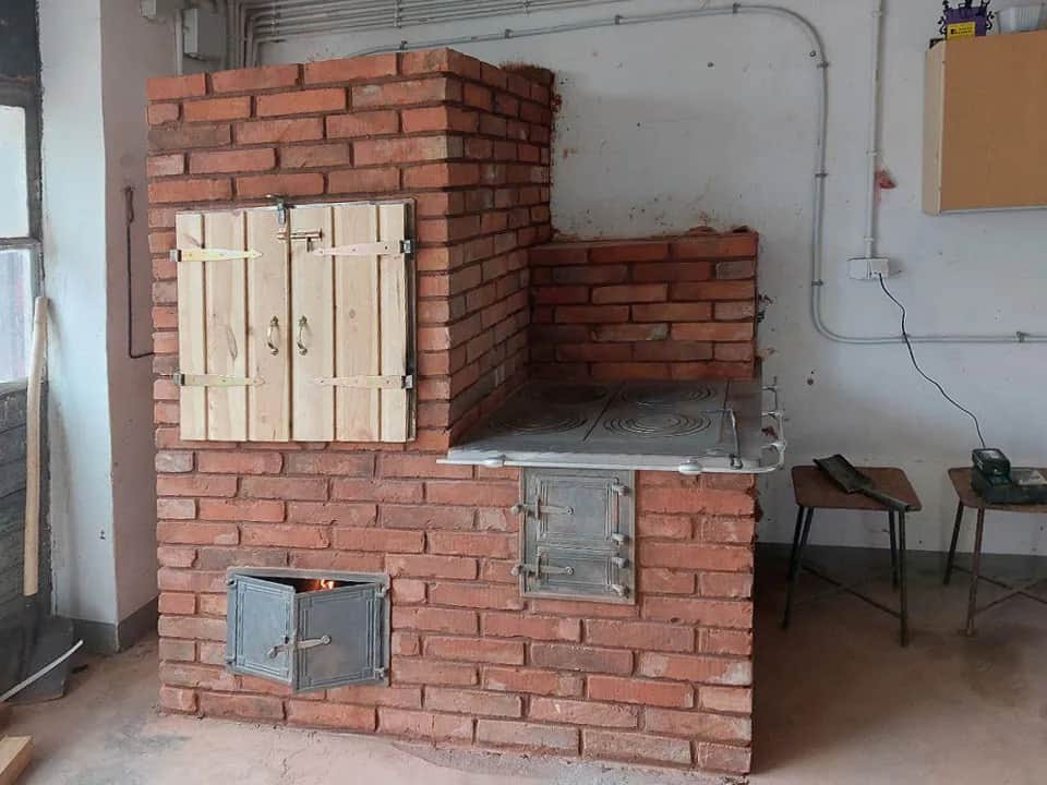 Jak zbudować piec z cegły szamotowej i cieszyć się jego trwałością